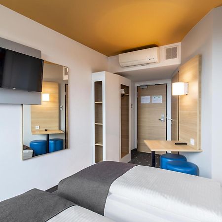 B&B Hotel Λάντσχουτ Εξωτερικό φωτογραφία