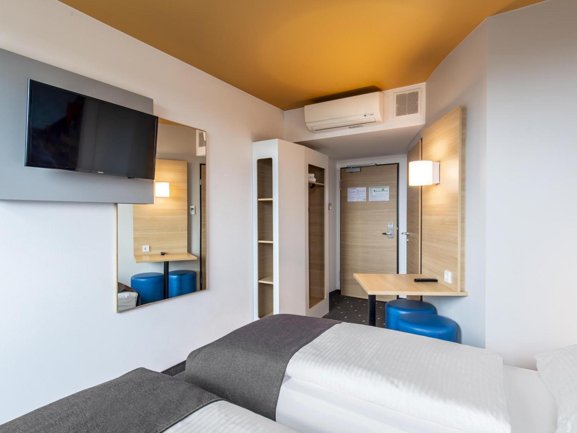 B&B Hotel Λάντσχουτ Εξωτερικό φωτογραφία