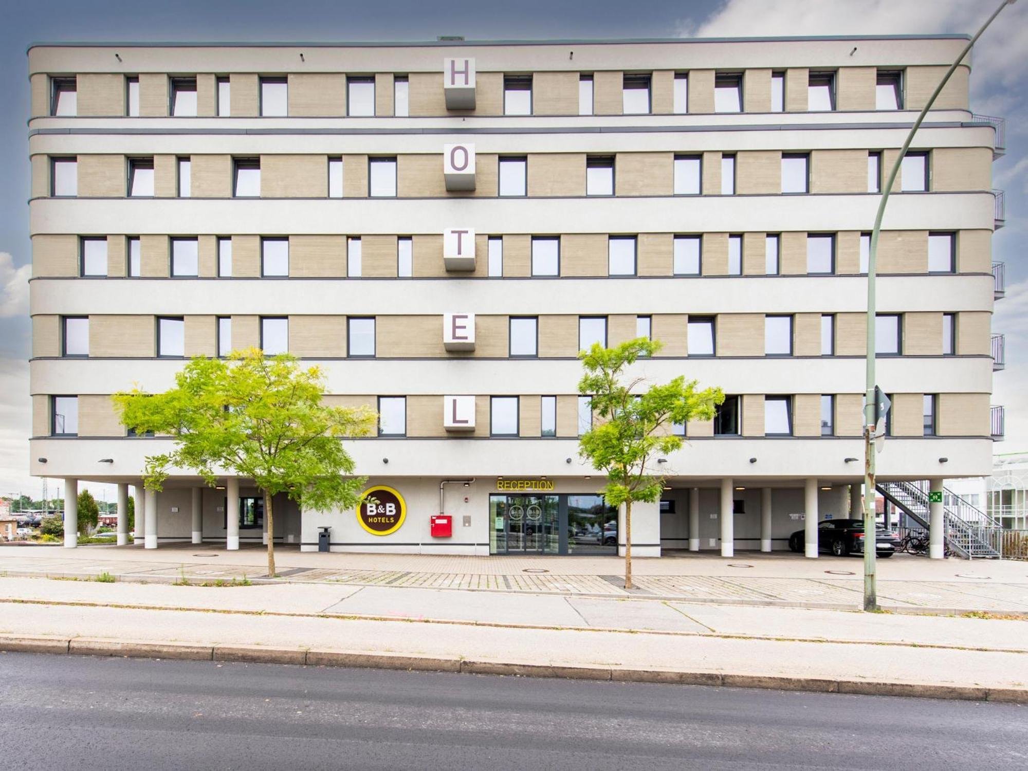 B&B Hotel Λάντσχουτ Εξωτερικό φωτογραφία