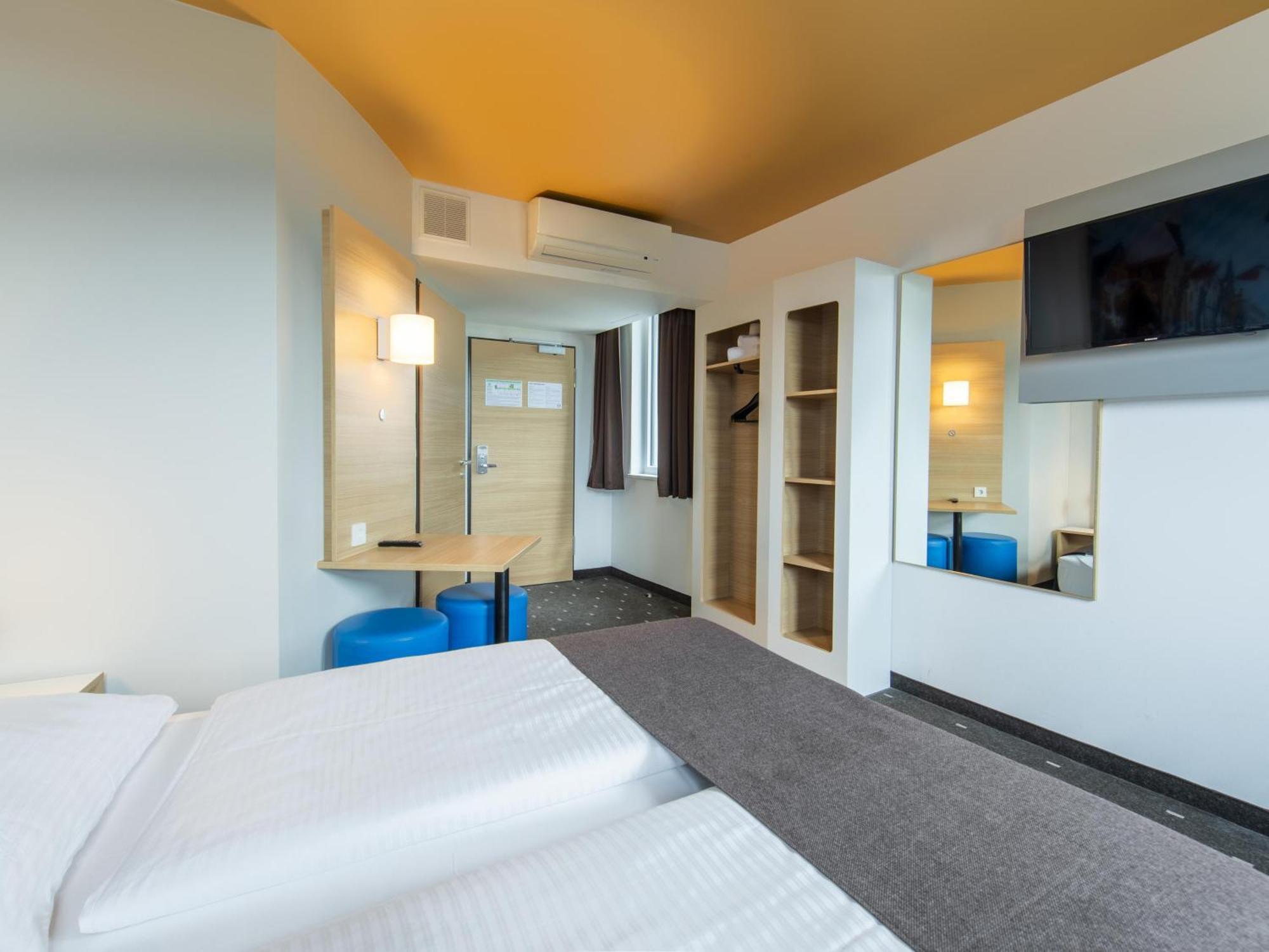 B&B Hotel Λάντσχουτ Εξωτερικό φωτογραφία