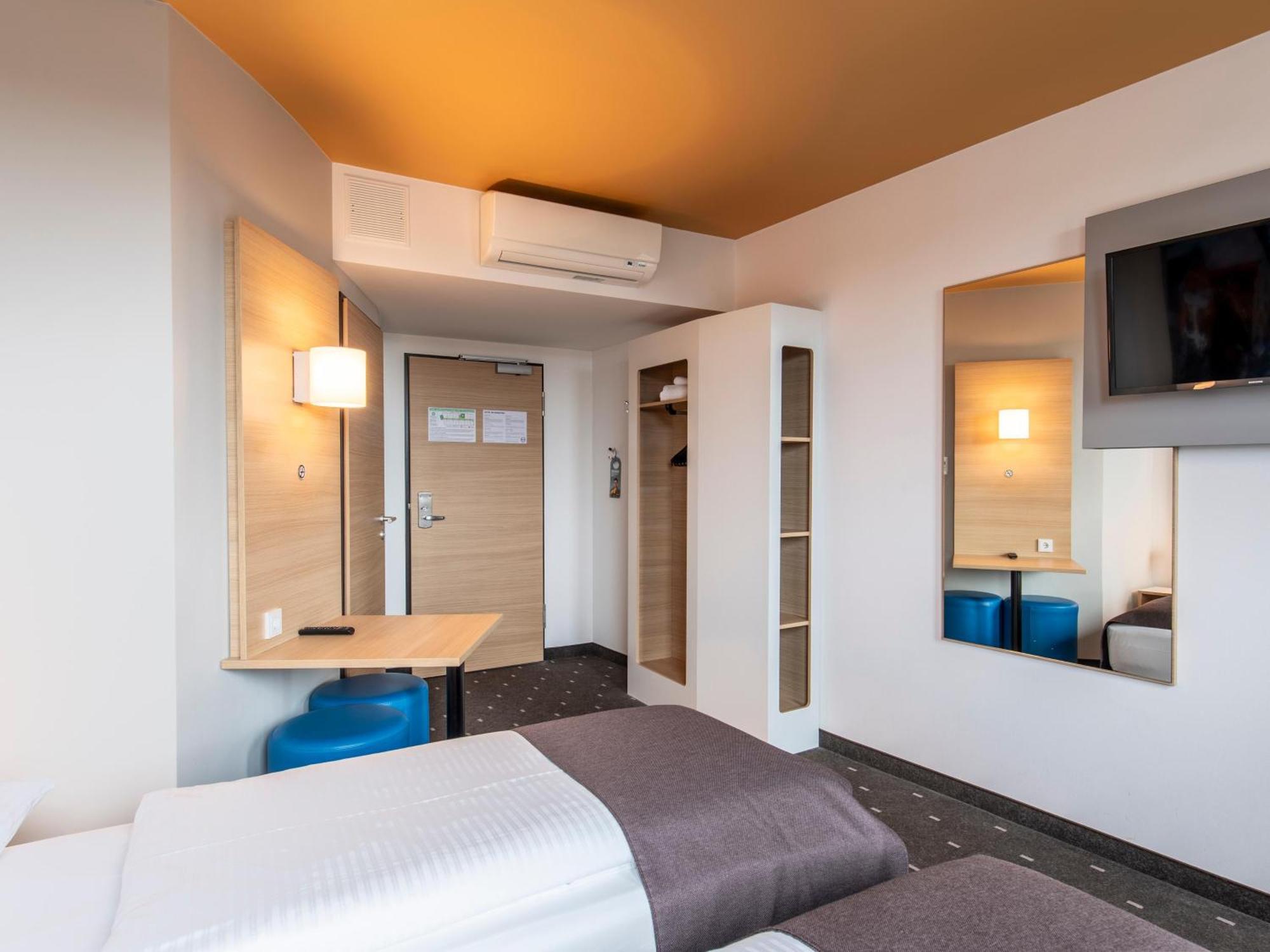 B&B Hotel Λάντσχουτ Εξωτερικό φωτογραφία